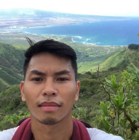 Profile Picture of Joel Alegado (@j_alegado03) on Poshmark