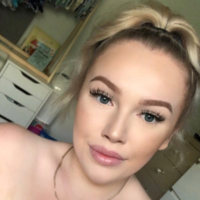 Profile Picture of Bonnie (@_bonniewhite) on Twitter