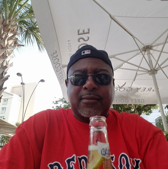 Profile Picture of Steven Forde (@122concord) on Poshmark