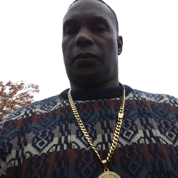 Profile Picture of Horace James (@horacejames) on Poshmark