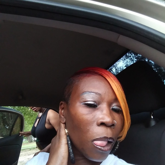 Profile Picture of Janice Lovelace (@mon68) on Poshmark
