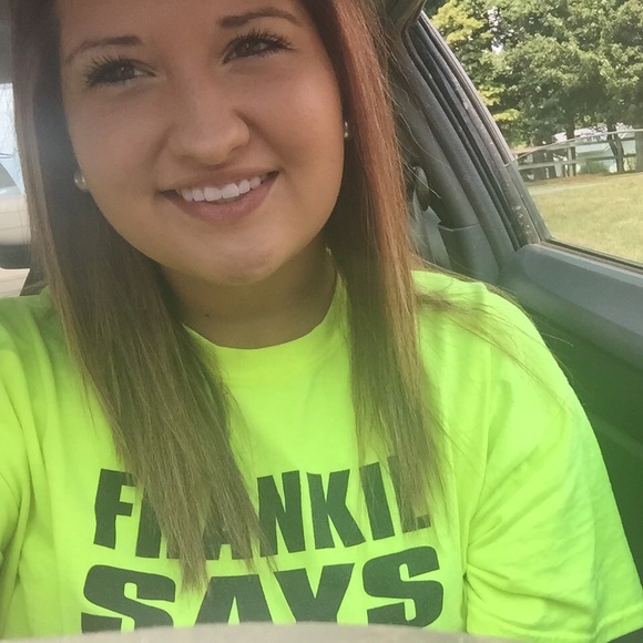 Profile Picture of Erica Dowell (@ericaaaa15) on Poshmark