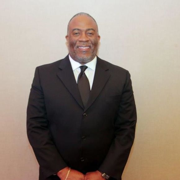 Profile Picture of James Outlaw (@jamesoutla) on Poshmark