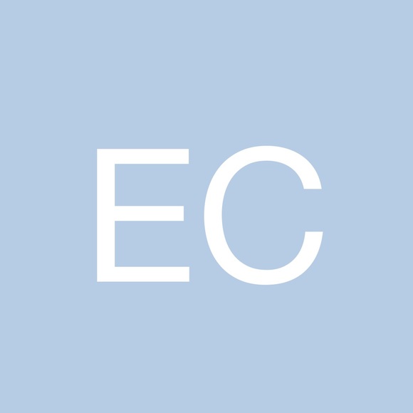 Profile Picture of Ellen Conroy (@erconroy) on Poshmark