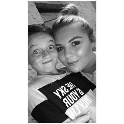 Profile Picture of Chloe Connor (@chlocon18) on Twitter