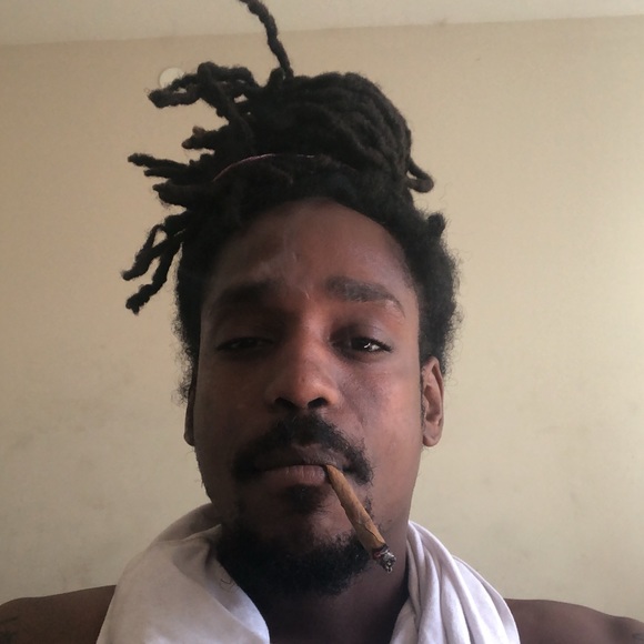 John Harmon - Poshmark Profile Picture of John Harmon (@slimjimmy0913) on Poshmark