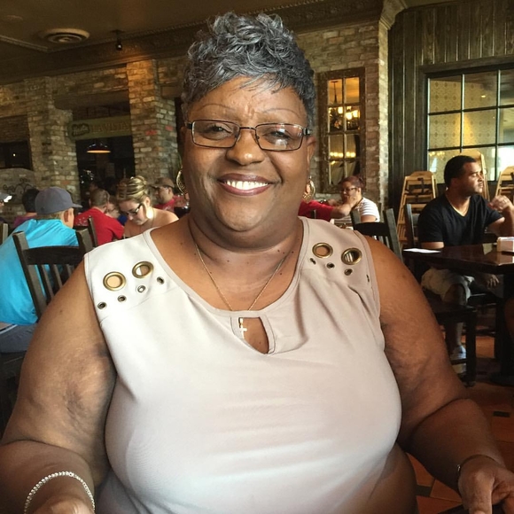 Profile Picture of Dawna Robinson (@dawna1959) on Poshmark