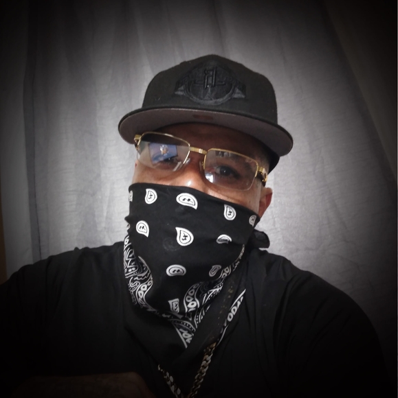 Profile Picture of Abel Rodriguez (@abelr7737) on Poshmark