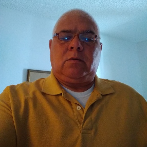 Profile Picture of Ernesto Hidalgo (@erneslei1962) on Poshmark