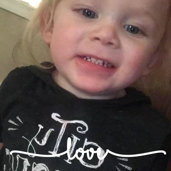 Profile Picture of Sandy Steele (@sandy_steele) on Poshmark