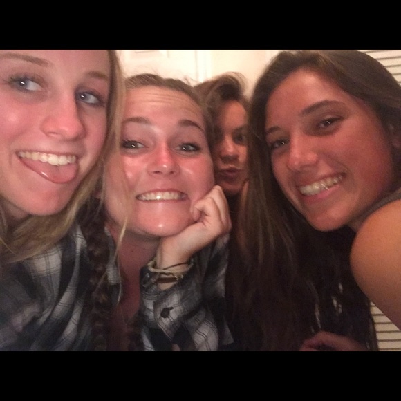 Cierra Haley - Poshmark Profile Picture of Cierra Haley (@cihay05) on Poshmark