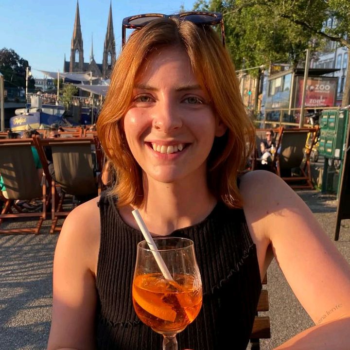 Profile Picture of Jennie Hobson Hughes... (@jenniehhughes) on Tiktok