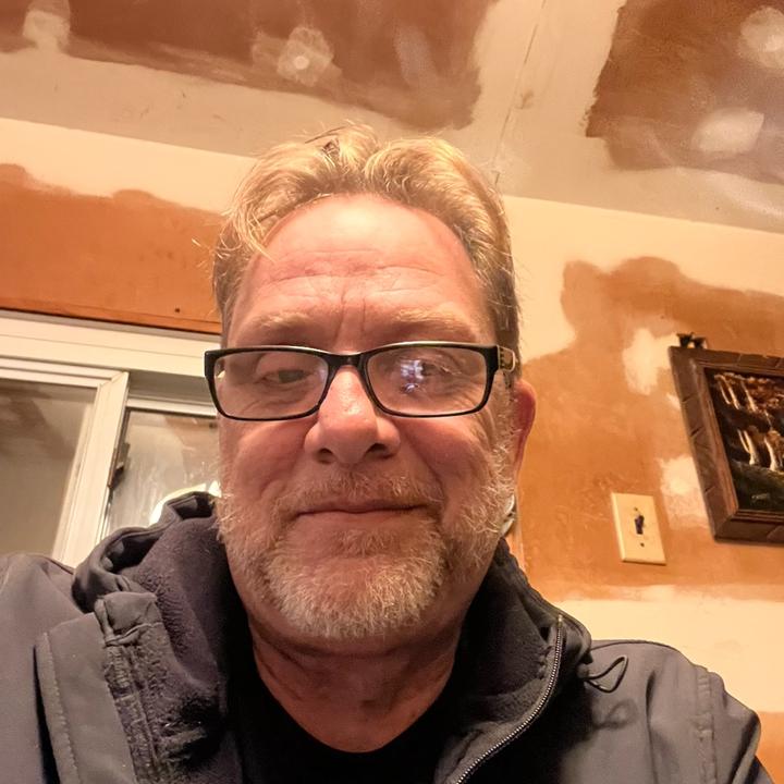 Profile Picture of Robert Fenstermac273 (@robertfenstermac211) on Tiktok