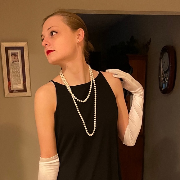 Profile Picture of Annika Kolean (@annika_kolean) on Poshmark