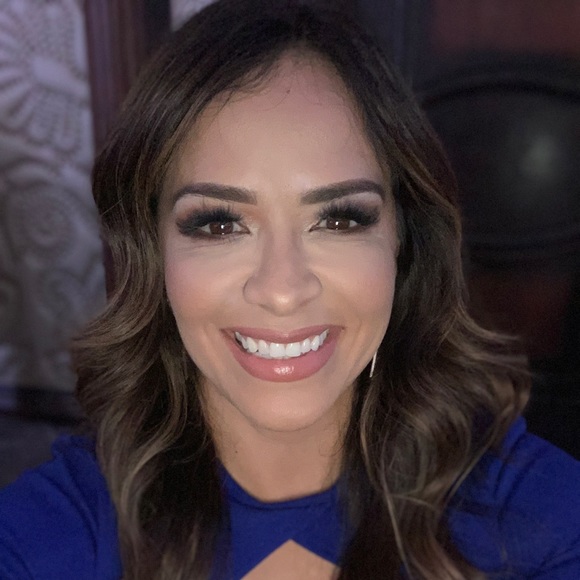 Profile Picture of Darleen Ramirez (@darleen30) on Poshmark