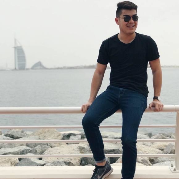 Profile Picture of Matthew Huynh (@huynhmatt) on Poshmark