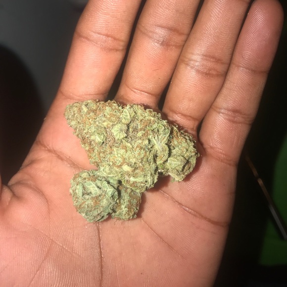 Profile Picture of Jordon Lovett (@jordonlovett613) on Poshmark