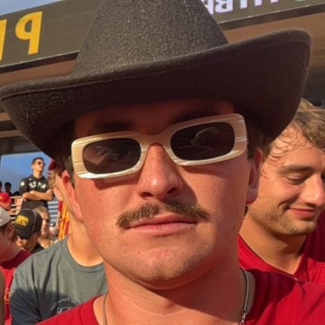 Profile Picture of Alex! (@alexandergeorgespear) on Tiktok