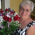 Profile Picture of Jan Robertson Lorenzen (@bucketocheer) on Instagram