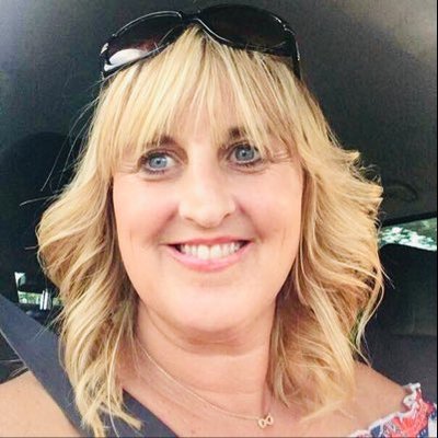 Profile Picture of Rachel Daniels (@rachdaniels1971) on Twitter
