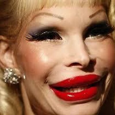 Profile Picture of Amanda Norton (@amandanorton19) on Twitter