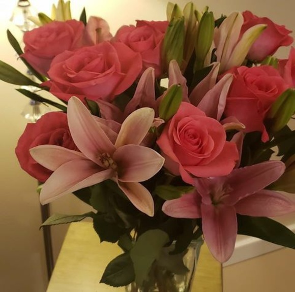 Profile Picture of Nancy Parmenter (@artgalz) on Poshmark