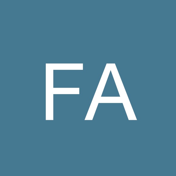 Profile Picture of Francheska Alcius (@alciusfran) on Poshmark