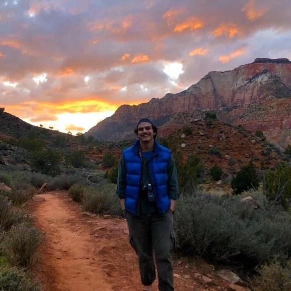 Profile Picture of Ethan Thombs (@18ethombs) on Poshmark