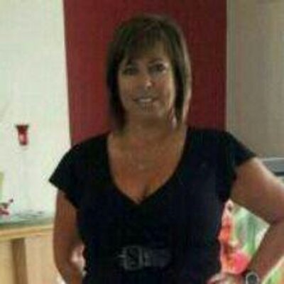 Profile Picture of Jennifer Hanlon (@jennife74583972) on Twitter