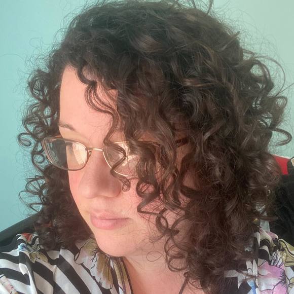 Samantha Bradtke - Poshmark Profile Picture of Samantha Bradtke (@pixychic555) on Poshmark