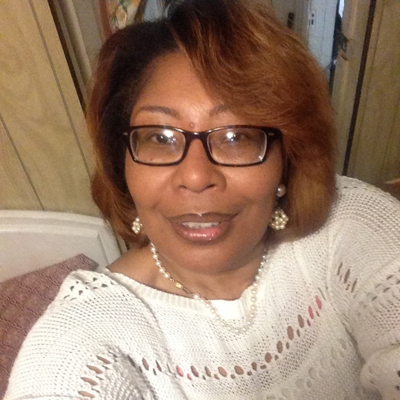 Profile Picture of Kim Handy (@khandy2) on Poshmark