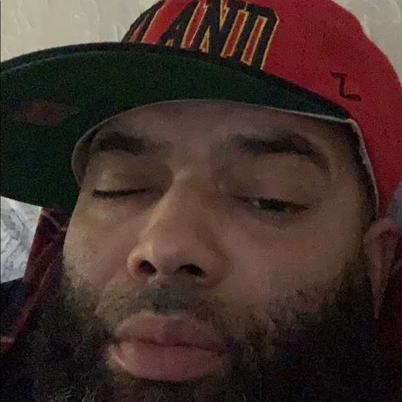 Profile Picture of Richard Salas (@ladureza27) on Poshmark