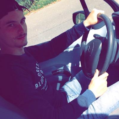 Profile Picture of Jérémy BERGERON (@slim93boboch) on Twitter