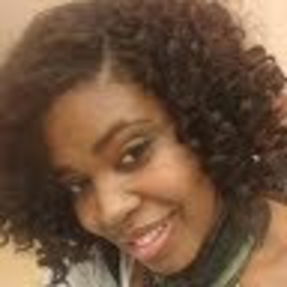 Profile Picture of Christin Spurlock (@cdspurlock1) on Poshmark