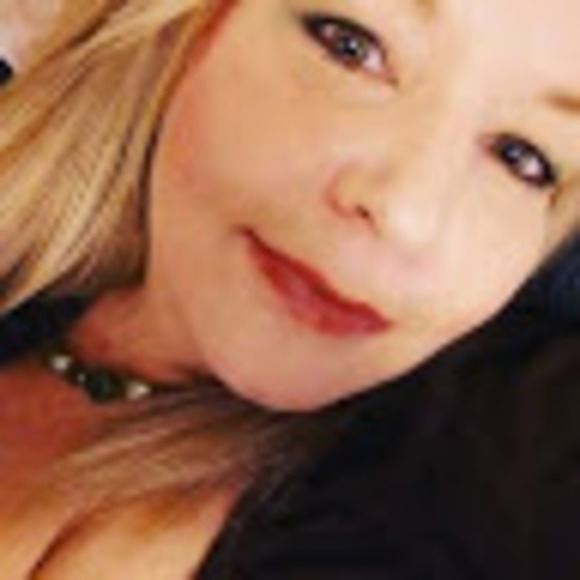 Profile Picture of Tammy Postlethwait (@tamjo2018) on Poshmark