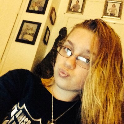 Profile Picture of Ariel Arnold (@arielarnold11) on Twitter