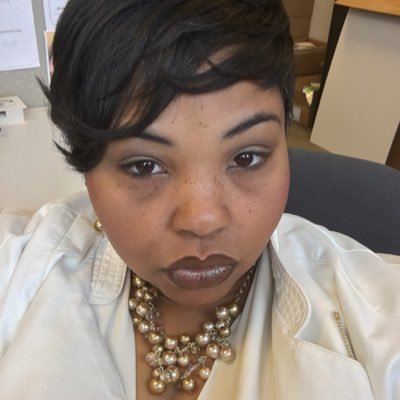 Profile Picture of Shena Allen-thompson (@shena03) on Twitter