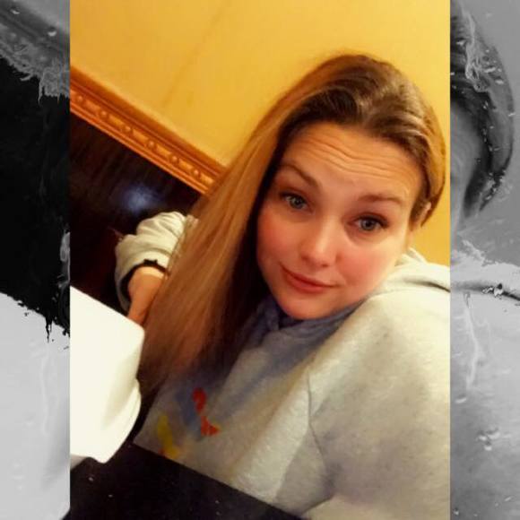 Profile Picture of Elizabeth Dapolito (@elizabrat18) on Poshmark