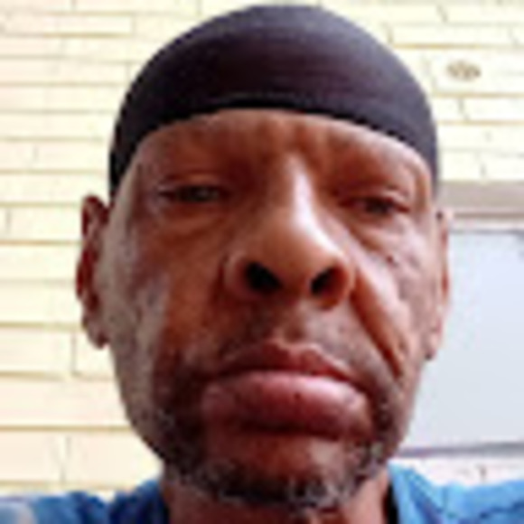 Profile Picture of Alfred Moore (@moorefred3333) on Poshmark