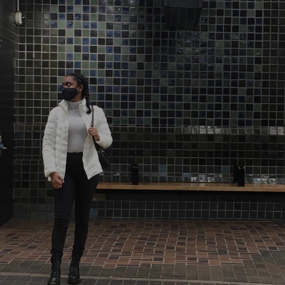 Profile Picture of Whitney Ruberto (@larealmami10) on Poshmark