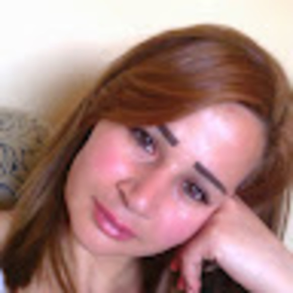 Profile Picture of Zeinab Saker (@zeinabsaker) on Poshmark