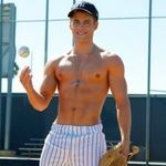 Profile Picture of Derek Remington (@remington.derek) on Instagram