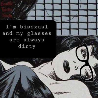 Profile Picture of Long Story Short I Survived  ♀️ (@JuliaGoldmine) on Twitter