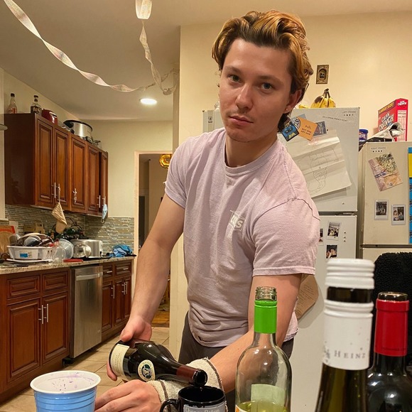 Profile Picture of Fernando Cuervo-torello (@ferct) on Poshmark