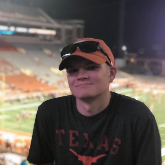 Profile Picture of Robert Aardal (@bossboy16) on Poshmark