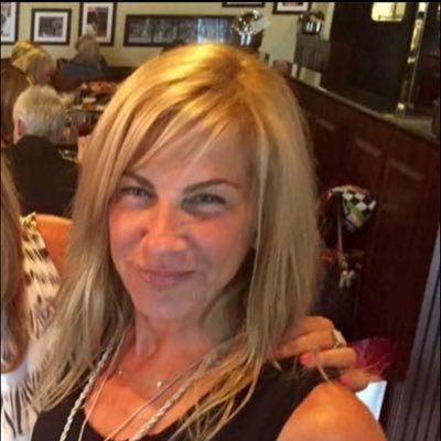 Profile Picture of Karen Rosen (@karenro87126717) on Twitter