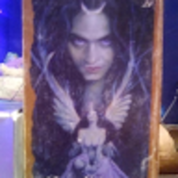 Profile Picture of Ginger Hands (@handsginger) on Poshmark