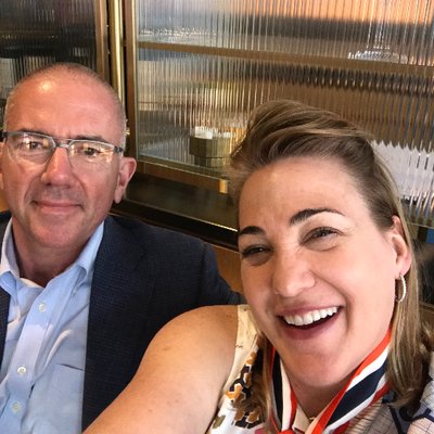 Profile Picture of Laurie Conroy (@Lcizzledawg) on Twitter