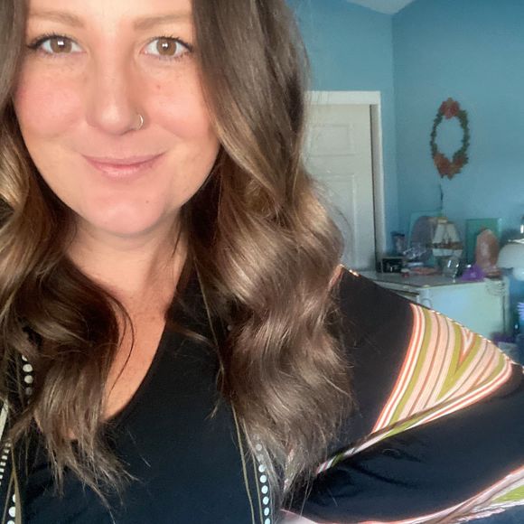 Profile Picture of Krista Tuttle (@klangfordccs) on Poshmark