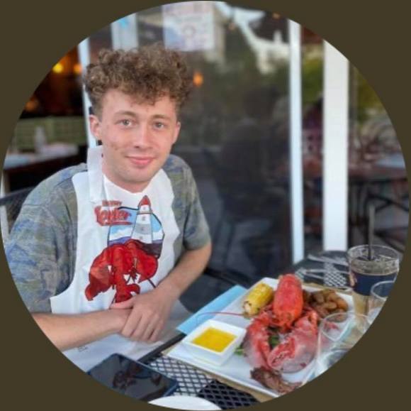 Profile Picture of Tyler Wingertzahn (@papilhad) on Poshmark
